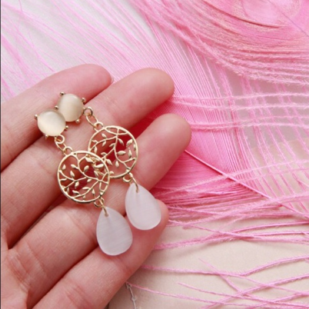⭐️Vintage Gold Vine Drop Earrings